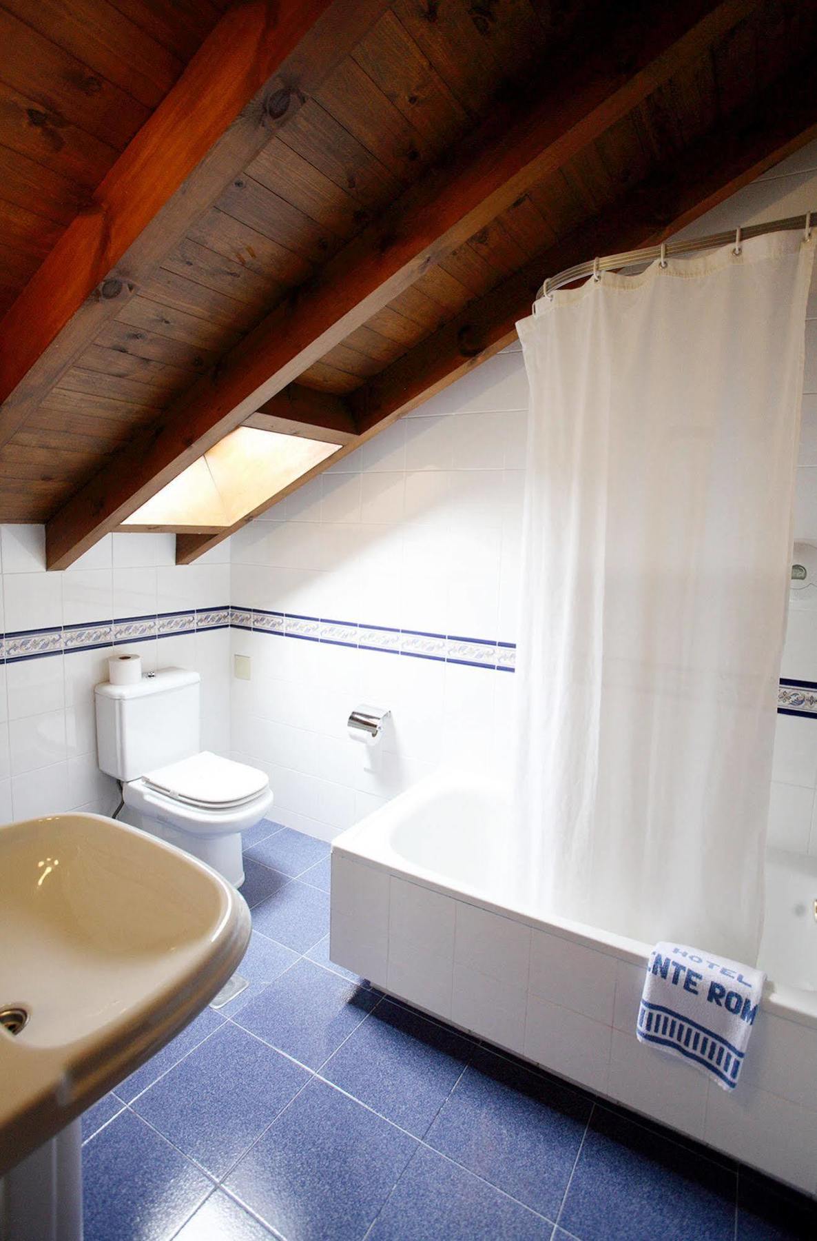 Puente Romano Onís Zewnętrze zdjęcie